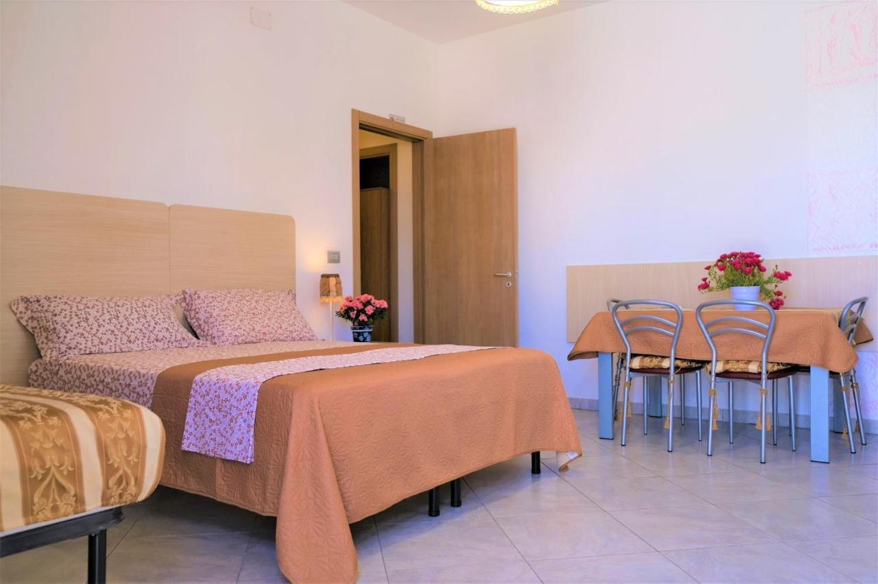 Hotel Da Casa Tiziana à Porto Cesareo Extérieur photo